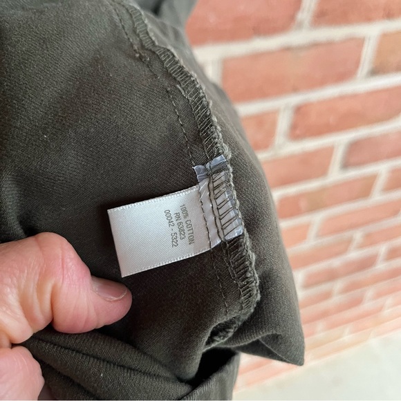 Beautiful and stylish green denim weight skirt. 20 W. CJBanks (only on Poshmark) - Picture 9 of 10